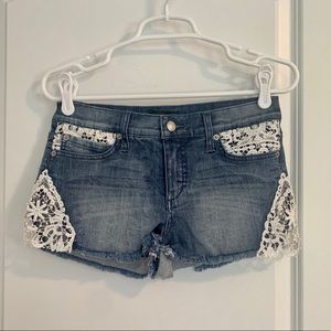 LAST CHANCE BEFORE IT GOES TO DONATIONS!